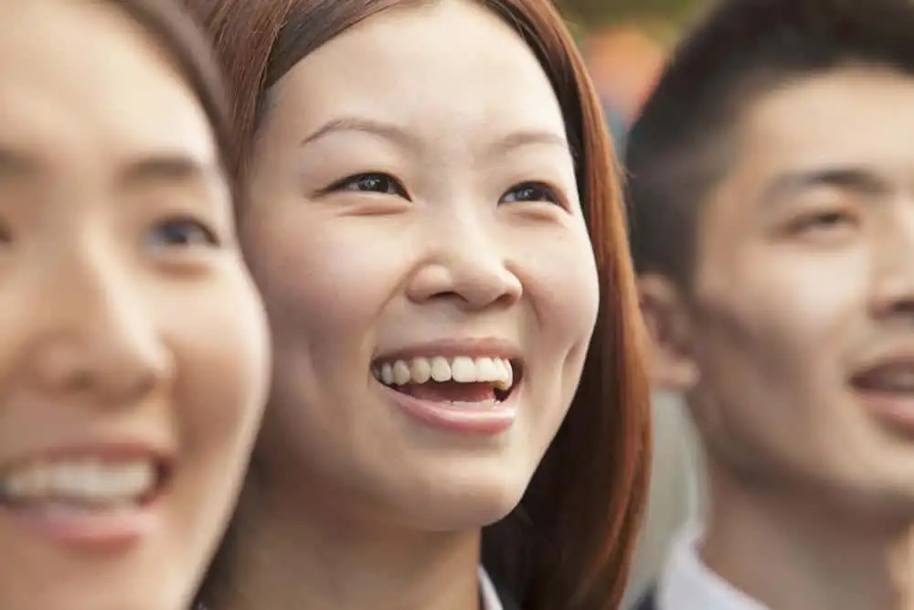 Smile makeover treatments and cosmetic dentistry options in Queens